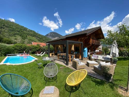 Bourg-Saint-Maurice Ski Chalet | Grand chalet à la montagne