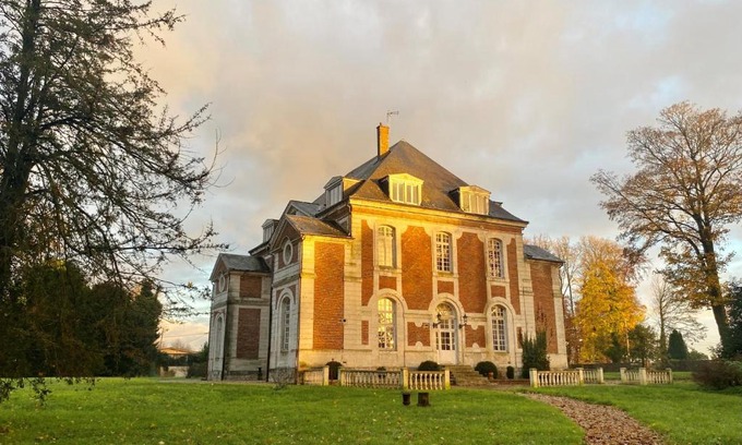 Beuzevillette Villa | Grand gîte pour 28 personnes dans un château en Normandie