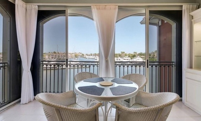 Grand Harbor Condo | Grand Harbor Club, Vero Beach, top floor overlooking Yacht Marina.