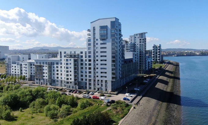 Newhaven Apartment | Grand Harbour Apartments