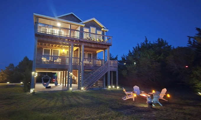 Farrow Shores House | GRAND OPENING DISCOUNTED RATES through April! PETS stay FREE!