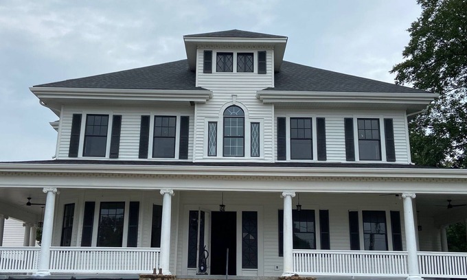 Pickens Villa | Grand Southern Elegance near Downtown Pickens