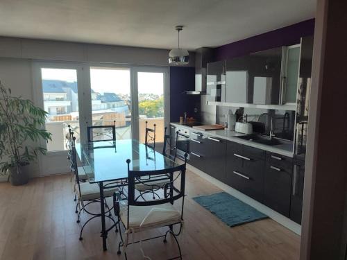 Viarme Apartment | Grand T2 lumineux avec parking