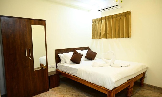 BTM Layout Hotel | Grand Temple Tree