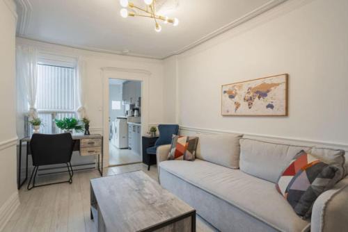 Griffintown Apartment | Grand Urban 4BR Luxe Loft in Griffintown