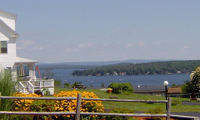 Weirs Beach Hotel | Grand View Resort