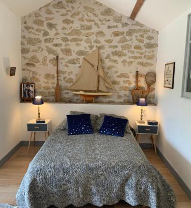 Roquemaure House | Grande Chambre chez l'habitant dans Mas provençal