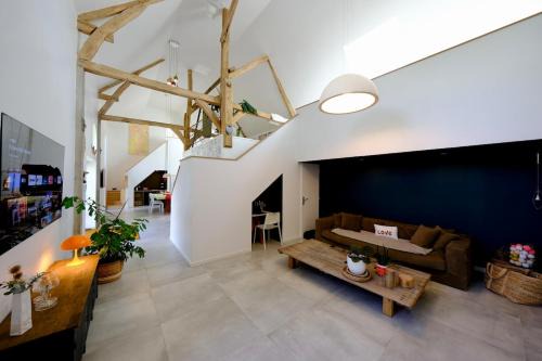 Roncherolles-sur-le-Vivier Apartment | Grande maison familiale 8 pers avec piscine privée