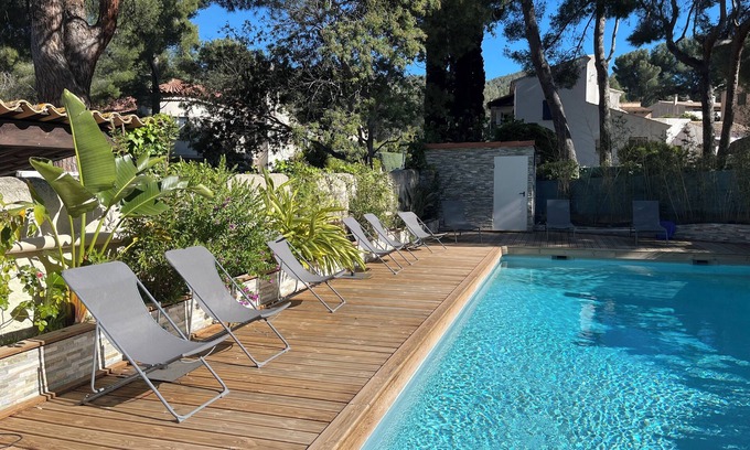 La Madrague Villa | Grande Maison Avec Clim & Piscine à 350m de la Plage