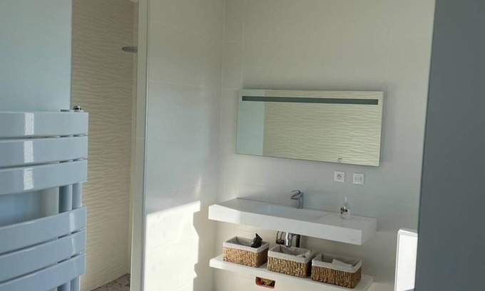 Saint Alban Auriolles Villa | Grande Villa Avec Piscine et SPA Intérieur