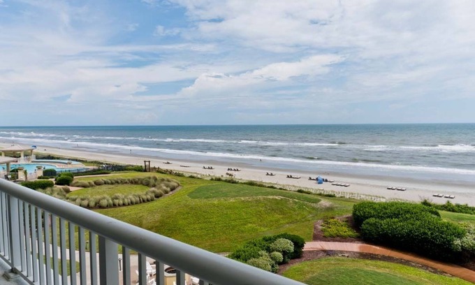 Salter Path Condo | Grande Villas L-3, Oceanfront Condo in Indian Beach, NC!