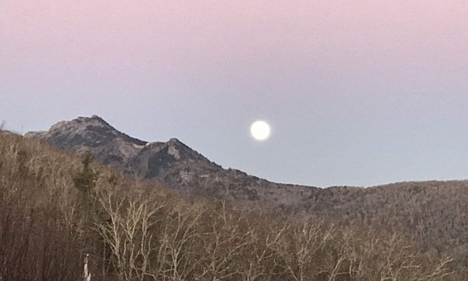 Newland Cabin | Grandfather Mountain Vista