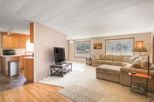 Harrison House | Grandma's Cabin at Harlow Point