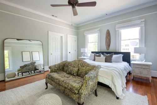 East Side House | Grant Grandeur