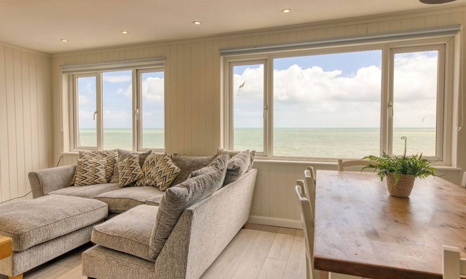 Ramsgate Apartment | Granville Marina - Stunning sea views and easy parking