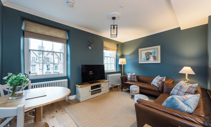 Old Town Apartment | Grassmarket Luxury Penthouse Apartment