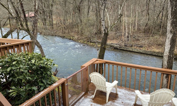 Cosby Cabin | Gray's Place on Cosby Creek - 2 Bedrooms, 2 Baths, Sleeps 6 Home by RedAwning