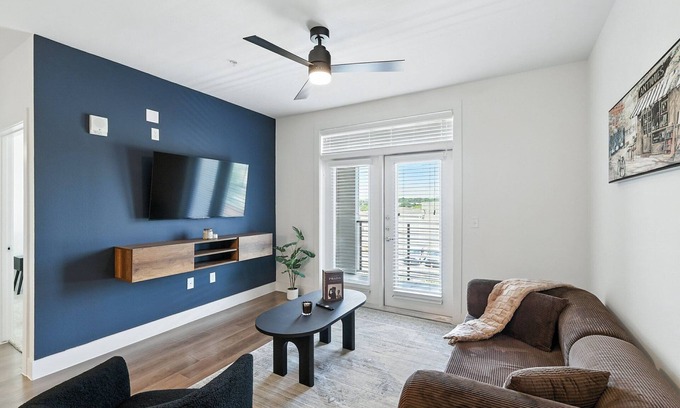 Fort Worth Condo | Grayson 13047 Cozy & Stylish 1BD Near Stockyards