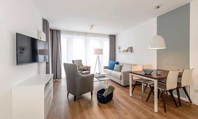 Bensersiel Apartment | Great 3-room vacation apartment in a quiet location with south-facing terrace near the beach -