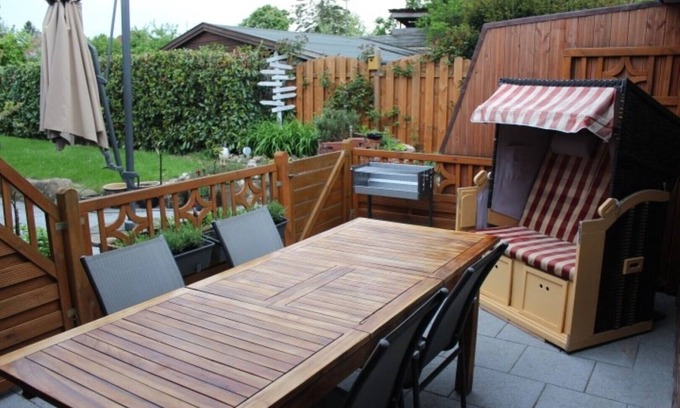 Varel Apartment | Great 4 room apartment directly between the city center and Varel harbor