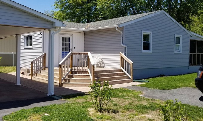 Milton House | Great access to quaint downtown Milton, dining, Broadkill and other beaches