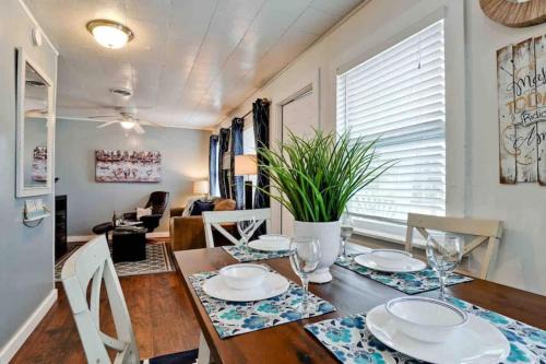 Englewood House | Great After Milton -pool & Waterfall! Beach! Im