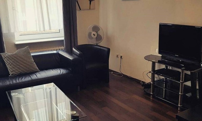 Dusseldorf Old Town Apartment | Great Apartment in GREAT Location!(Neustrasse!)