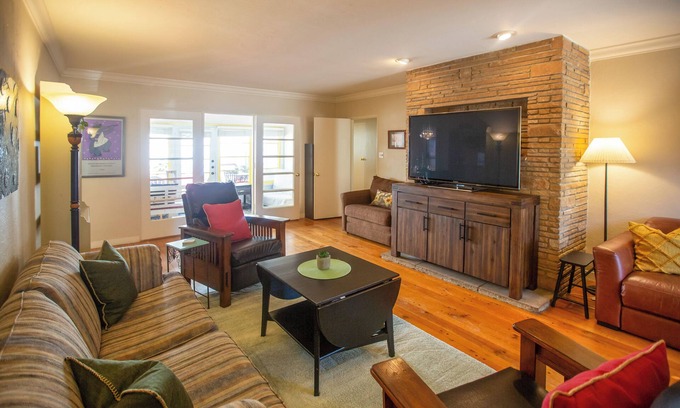Heritage District House | Great Bay Area Home, 12 Mi to Downtown San Jose!