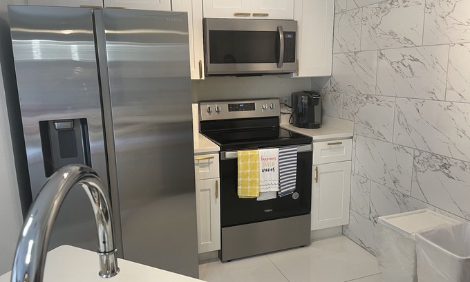 Florida Center North Apartment | Great beautiful two bedroom apartment
