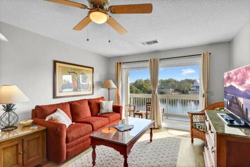 St. Simons Island House | Great Blue Heron