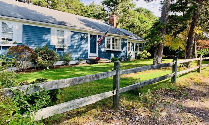 South Dennis House | Great central cape location, 20 min. from Bridge.