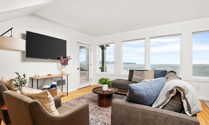 Oceanside House | Great Deals on Summer Stays!