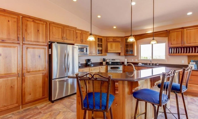Cedar City House | Great family home, Nat'l Parks, Shakespeare Festival, Ski Brian Head