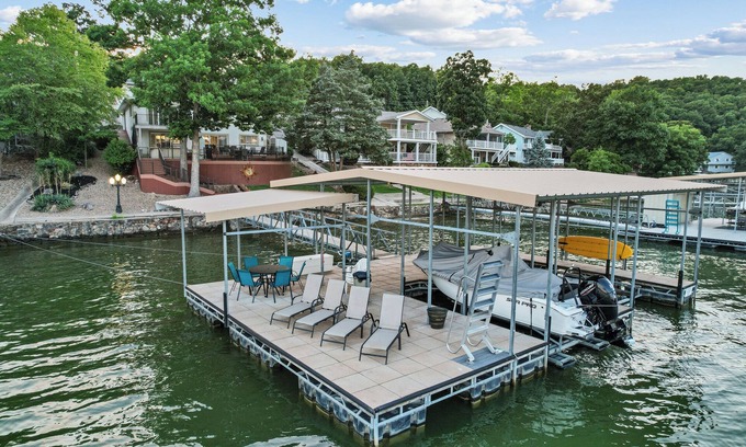 Sunrise Beach House | Great Fishing Location, Propane Firepit/Fireplace, Dog Friendly, Private Dock-New Furnishings, Quiet side of the lake