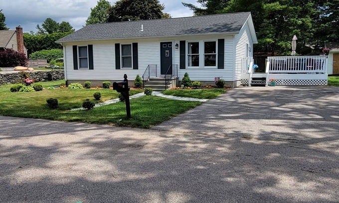 Mystic - New London House | Great for Couples or Small Families
