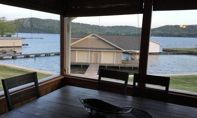 Guntersville Cabin | Great for fishing and convenient to golfing!