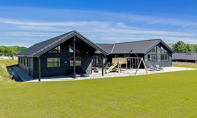 Sydals House | Great group holiday home with a large kitchen, WiFi and oven as well as WiFi