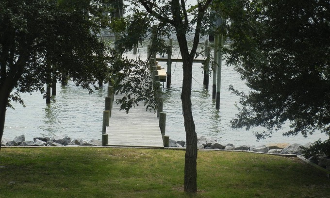 Willoughby Spit House | GREAT HOUSE ON LITTLE BAY WITH PIER