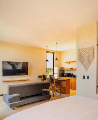 La Veleta House | Great Located Studio PH with Private Pool by Waves Management