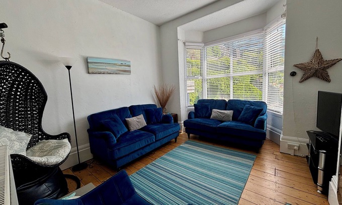 Ventnor Apartment | Great location, close to Ventnor beach and town. Perfect for families.
