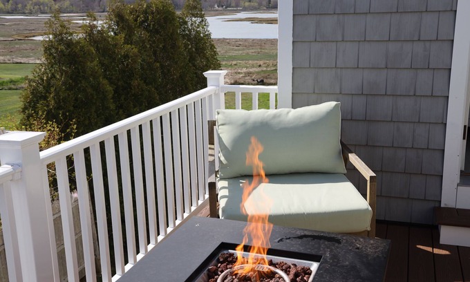 Pine Point House | GREAT LOCATION IN PINE POINT NICEn4 bedrooms 4 baths, sleeps 10, Central Air