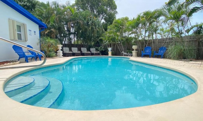 Fort Lauderdale House | Great location Pool home w Pool table 5br