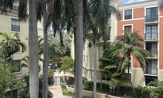 Downtown West Palm Beach Cottage | Great location in DT WPB