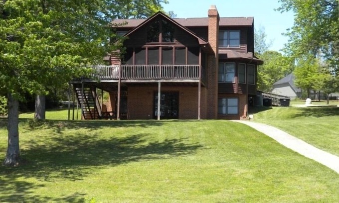 Mount Mourne House | Great Multi-Family Getaway! Waterfront - 5 BR's