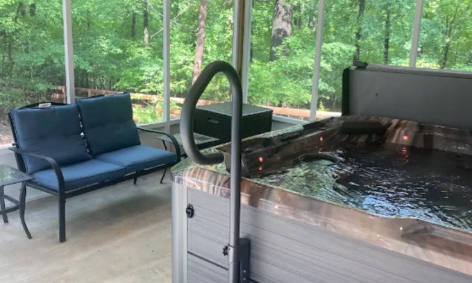 Benton Cabin | Great Outdoors