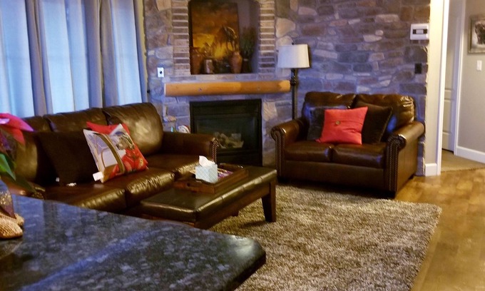 Park City Condo | Great Rates! A Gem! Underground Parking- Easy Deer Valley Access!