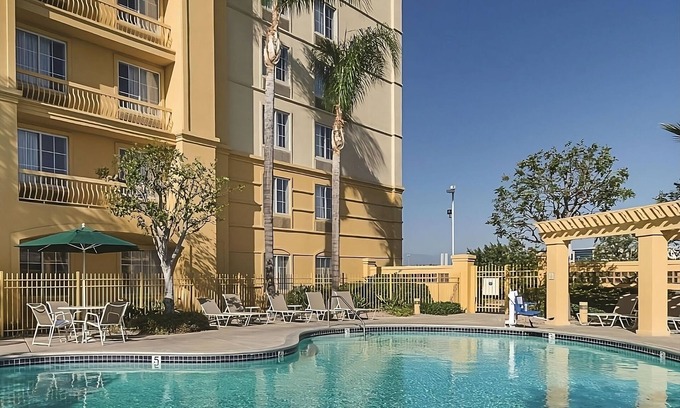 Guasti Hotel | Great Relaxing Overnight Stay! 3 Spacious Units! Near Ontario Town Square