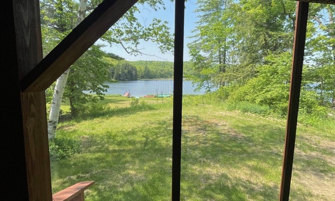 Fair Haven House | Great Rustic House on a Private Pond