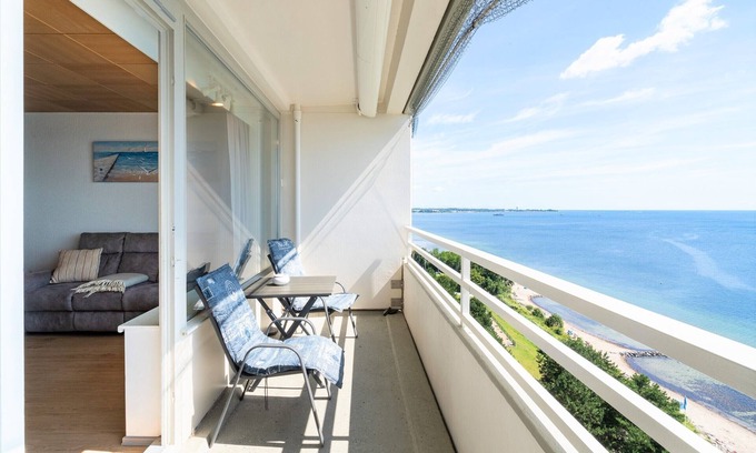Sierksdorf Apartment | Great sea view in the first row to the beach!