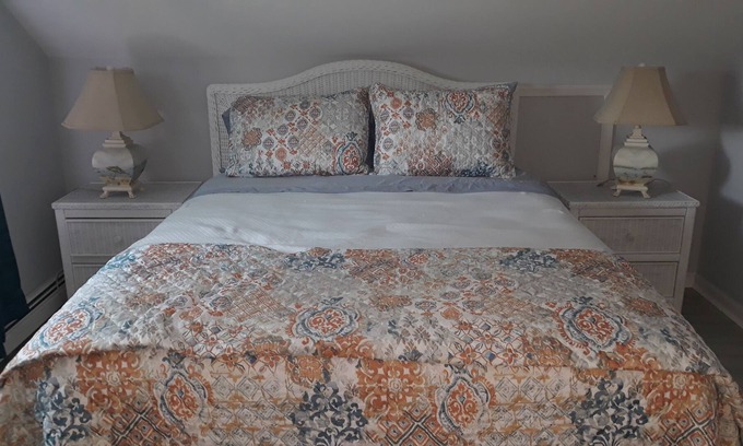 Cape May Court House Apartment | Great sunsets and winery at the end of the street , and only 20 min.to SH beach